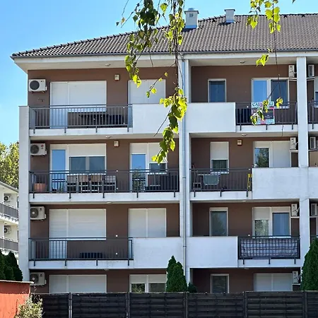 Apartment B13