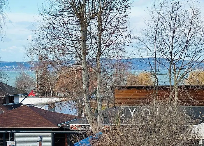 B13 Апартаменты *