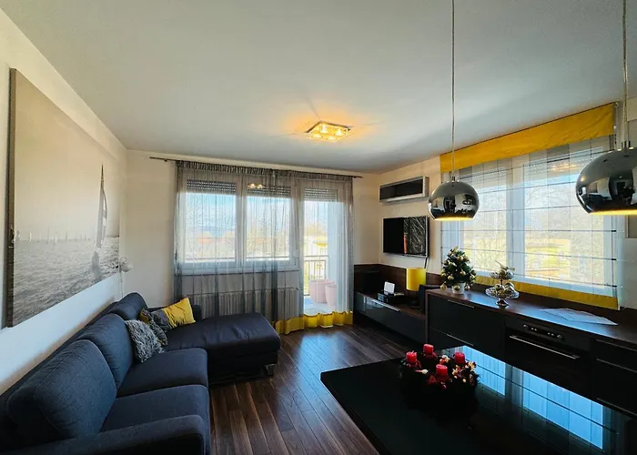 דירה B13 שיופוק